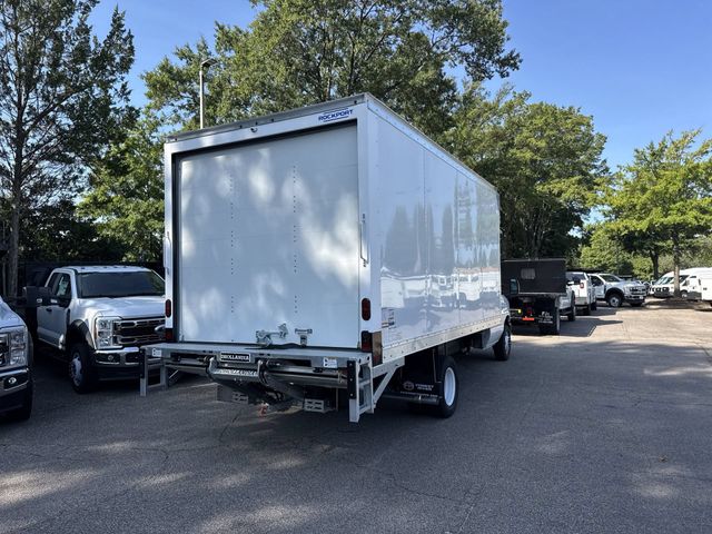 New 2027 White Ford 16FT BOX/LIFTGATE image 8