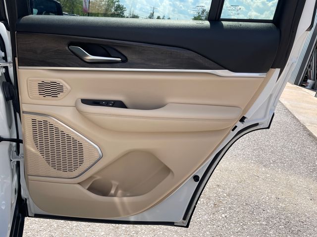 2023 Jeep Grand Cherokee 4xe - Bright White Clearcoat exterior view 14