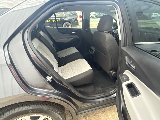 2022 Chevrolet Equinox LT:44956B