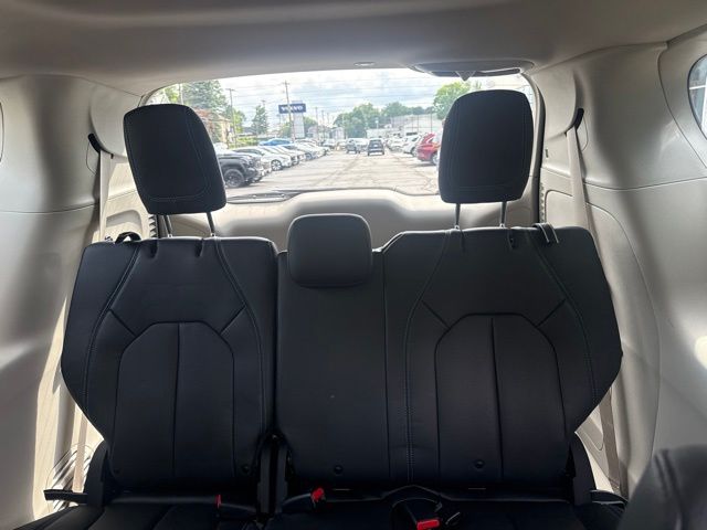 Used 2021 Chrysler Pacifica Van