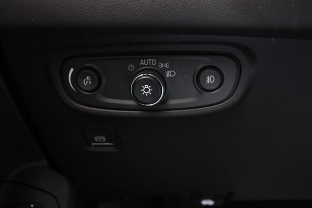 Used 2023 Red GMC AT4 image 10