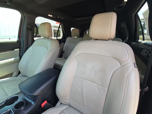 2018 Ford Explorer Limited:168944A