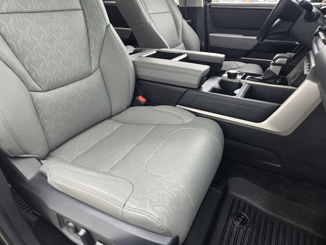2023 Toyota Tundra Hybrid Limited photo