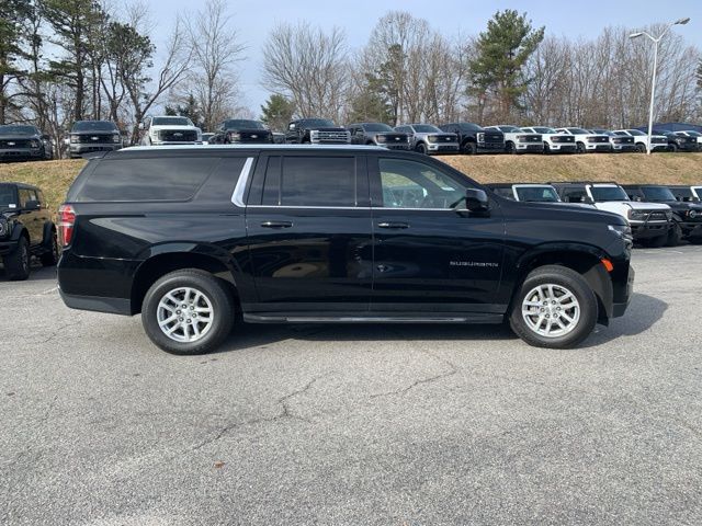 2023 Chevrolet Suburban LT 6