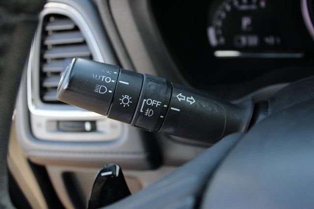 Used 2020  Honda Touring image 18