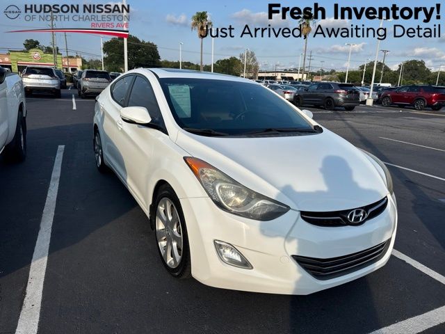 Shimmering White Mica 2013 Hyundai Elantra Sedan Front-Wheel Drive 6-Speed Automatic Overdrive