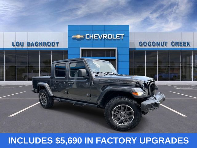Crystal Metallic 2021 Jeep Gladiator Pickup Truck Four-Wheel Drive 8-Speed Automatic