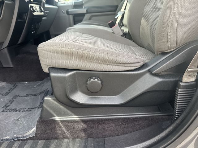 Used 2017 Gray Ford XLT image 27