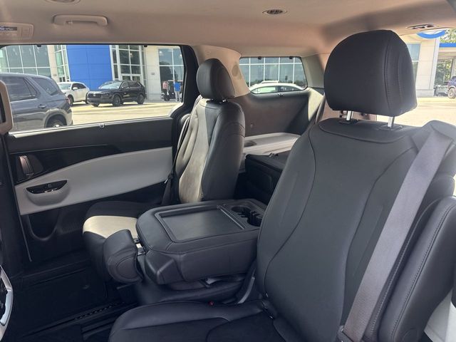 Used 2024 Kia Carnival Van