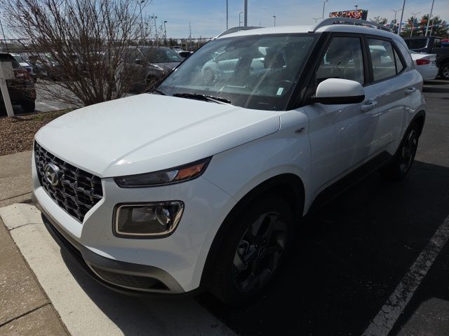2025 Hyundai Venue SEL FWD