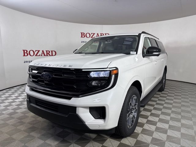 2025 Star White Metallic Tri-Coat Ford Expedition Max RWD SUV
