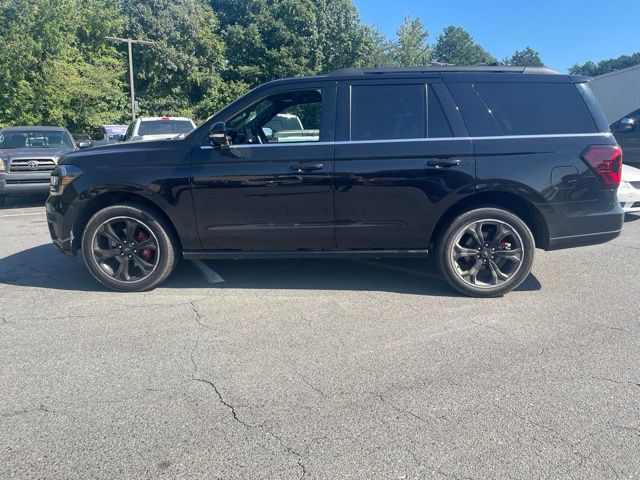 Used 2023 Black Ford Limited image 2
