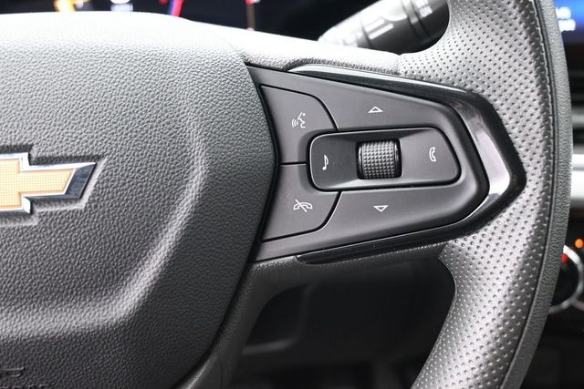 Used 2025 Chevrolet Trax SUV