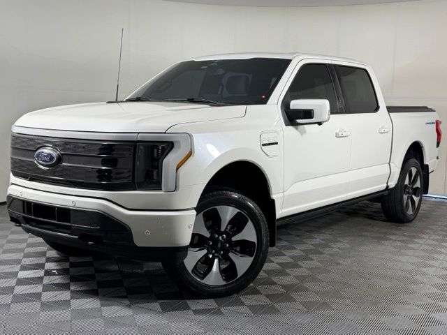 Star White Metallic Tri-Coat 2023 Ford F-150 Lightning Pickup Truck All-Wheel Drive Automatic