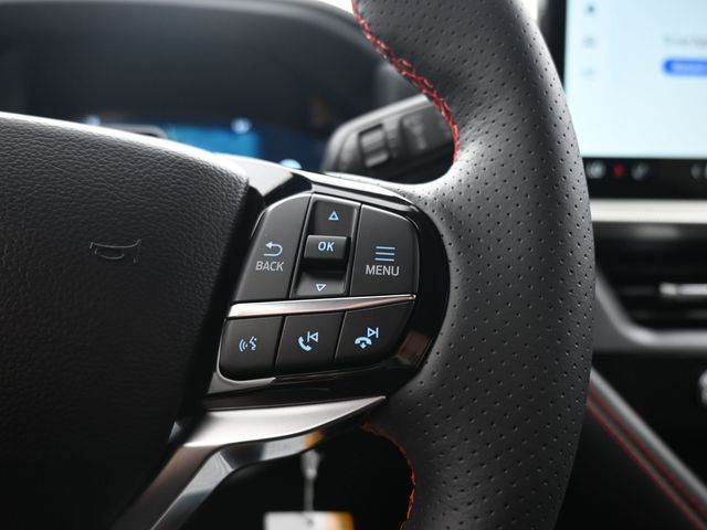 2025 Ford Explorer ST-Line photo