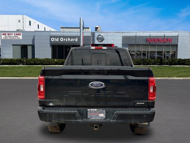 View vehicle photo 5