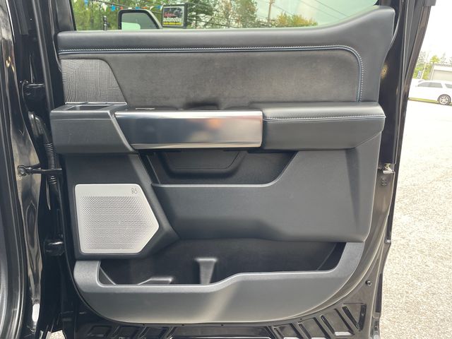 2025 Ford F-250SD Platinum - Agate Black Metallic exterior view 13
