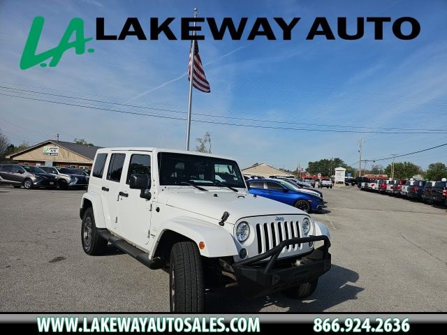 Bright White Clearcoat 2014 Jeep Wrangler Unlimited Sahara 4WD SUV / Crossover Four-Wheel Drive 5-Speed Automatic