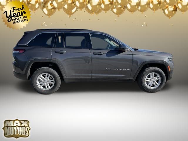 2025 Jeep Grand Cherokee  13