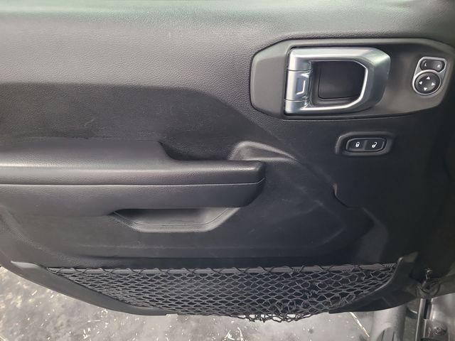 2021 – Jeep – Wrangler