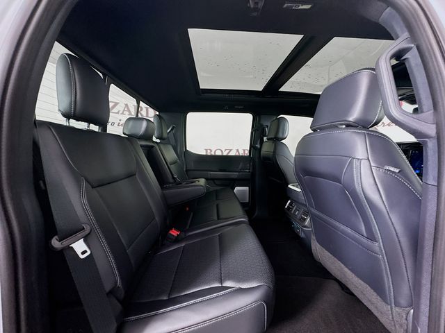 2025 White Metallic Ford F-150 Lariat 4X4 Truck
