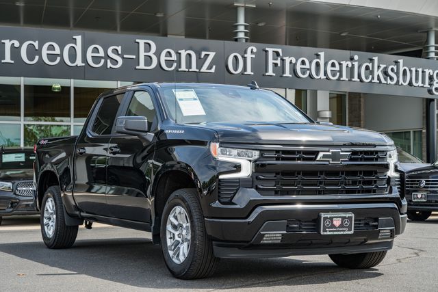 2026 Chevrolet Silverado 1500 RST Crew Cab 4WD