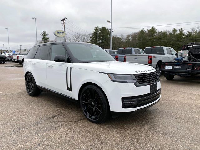 White 2025 Land Rover Range Rover P400 SE AWD SUV / Crossover All-Wheel Drive 8-Speed Automatic