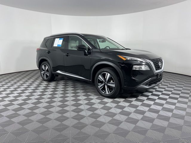 2023 Nissan Rogue SL 2