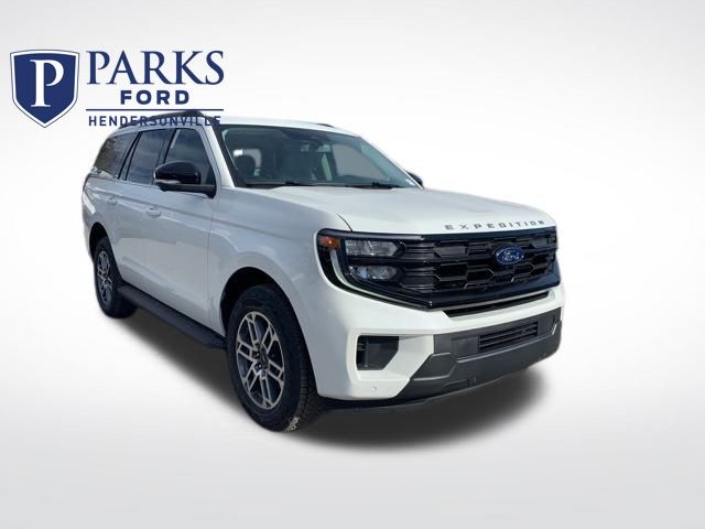 Star White Metallic Tri-Coat 2026 Ford Expedition SUV / Crossover Four-Wheel Drive Automatic