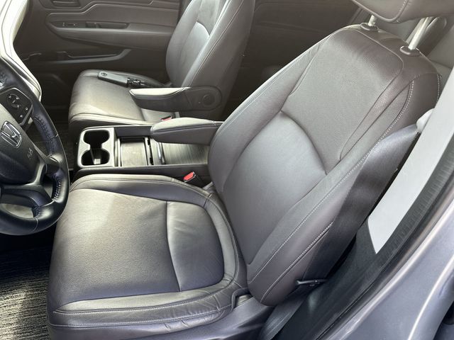 Certified Used 2024 Silver Honda EX-L image 15