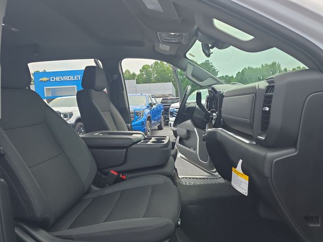 Used 2025 White Chevrolet LT image 11