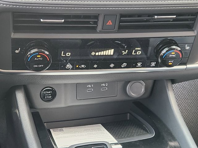 2026 Nissan Rogue SV photo 14