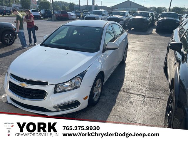 Summit White 2016 Chevrolet Cruze Sedan Front-Wheel Drive 6-Speed Automatic Overdrive