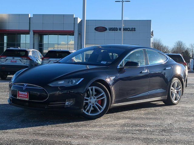 Used 2015 Tesla Model S 85D with VIN 5YJSA1H20FFP79833 for sale in Naperville, IL