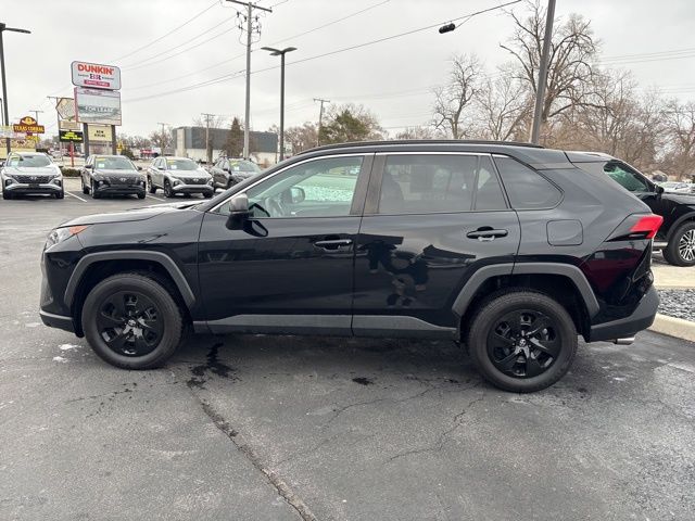 Used 2020 Black Toyota LE image 10