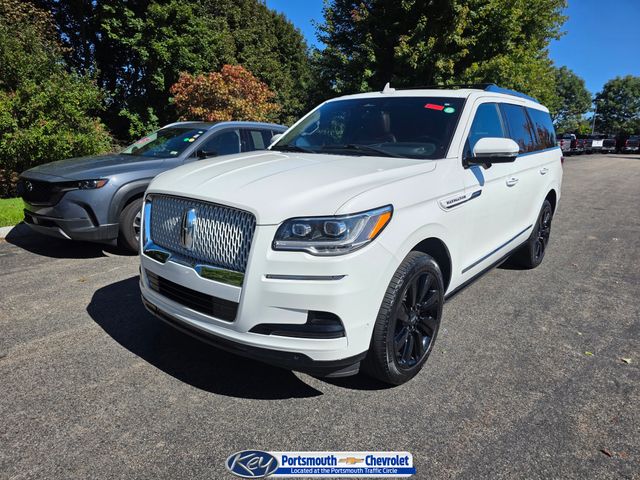White Metallic 2024 Lincoln Navigator SUV / Crossover Four-Wheel Drive Automatic