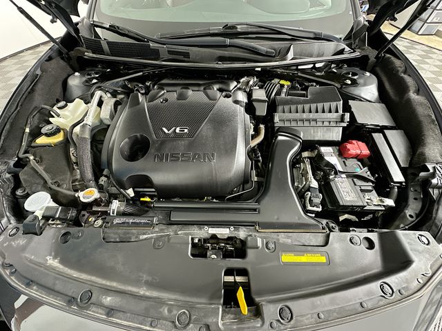 2021 Nissan Maxima Platinum 32