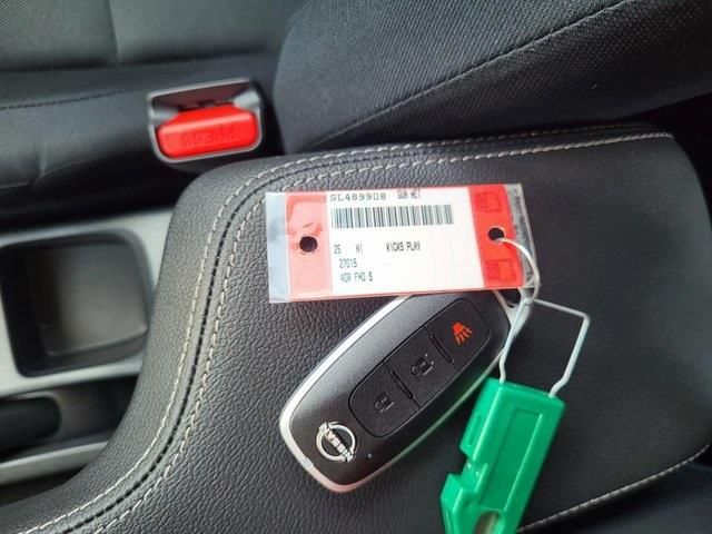 New 2025 Gray Nissan S image 22