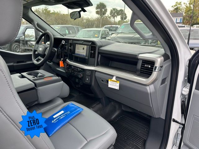 2025 Ford F-250SD XL photo