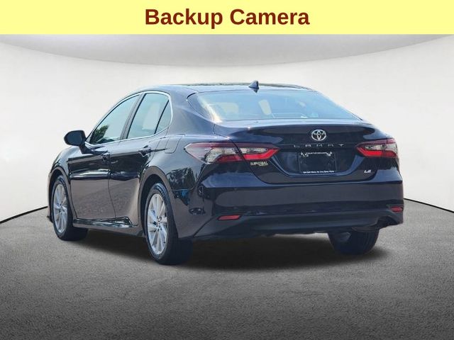 2022 Toyota Camry LE 6