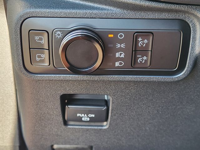 2024 Ford Bronco Badlands Gray at Community Kia