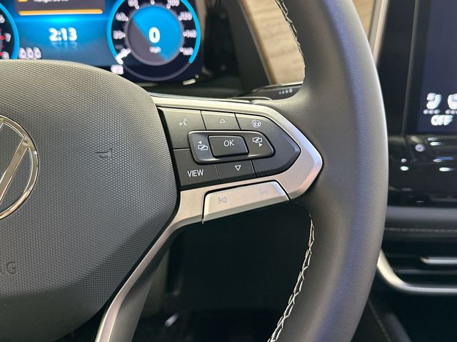 2026 Volkswagen Atlas 2.0T SE w/Technology Green at Subaru and VW of Moon Township