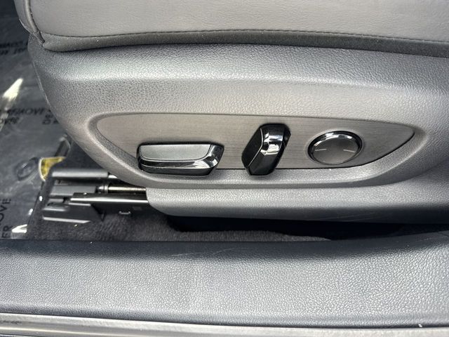 Used 2022 Lexus ES Sedan