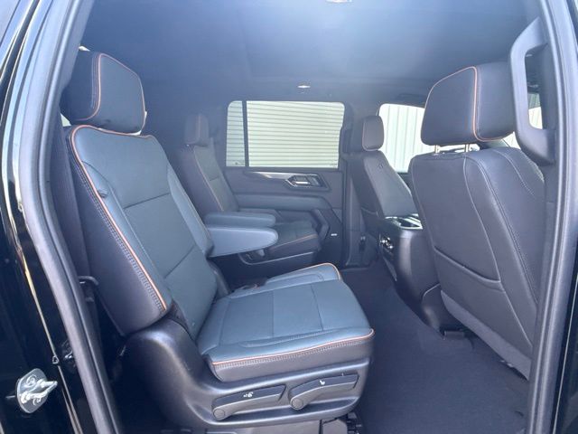 2025 GMC Yukon XL AT4:C02780