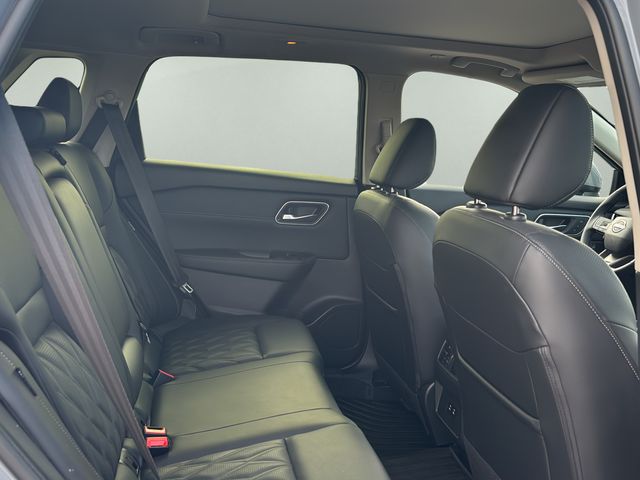 Used 2025 Nissan Rogue SUV