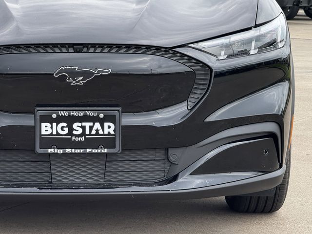 New 2026 Black Ford Select image 4