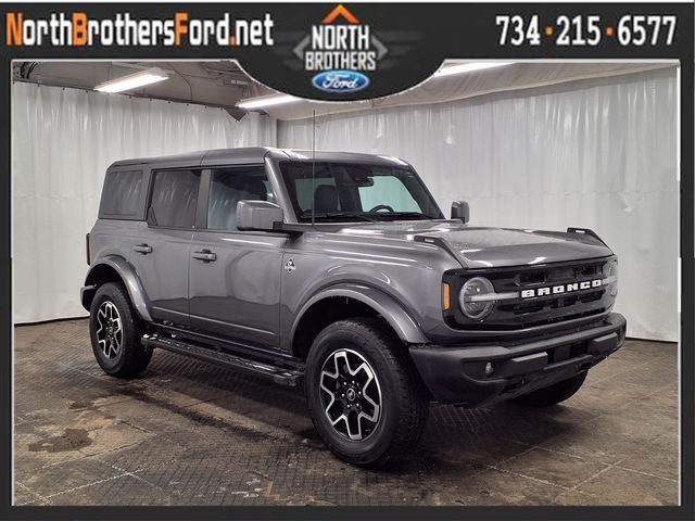 2023 Ford Bronco Outer Banks 4-Door 4WD