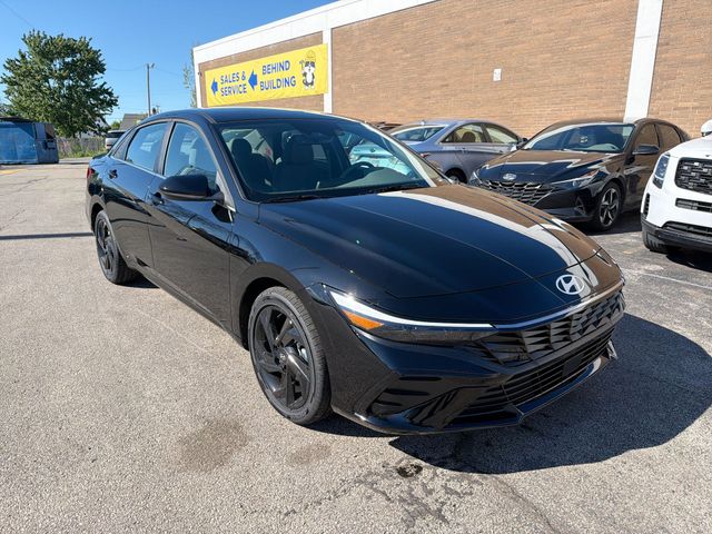 New 2026 Black Hyundai SEL Sport image 11