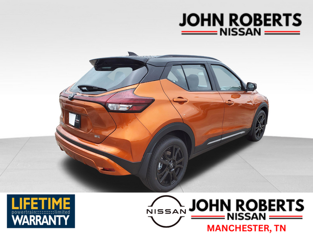 2024 Nissan Kicks SR 14