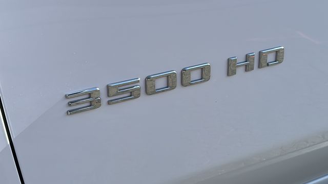 2022 Chevrolet Silverado 3500HD LT 13